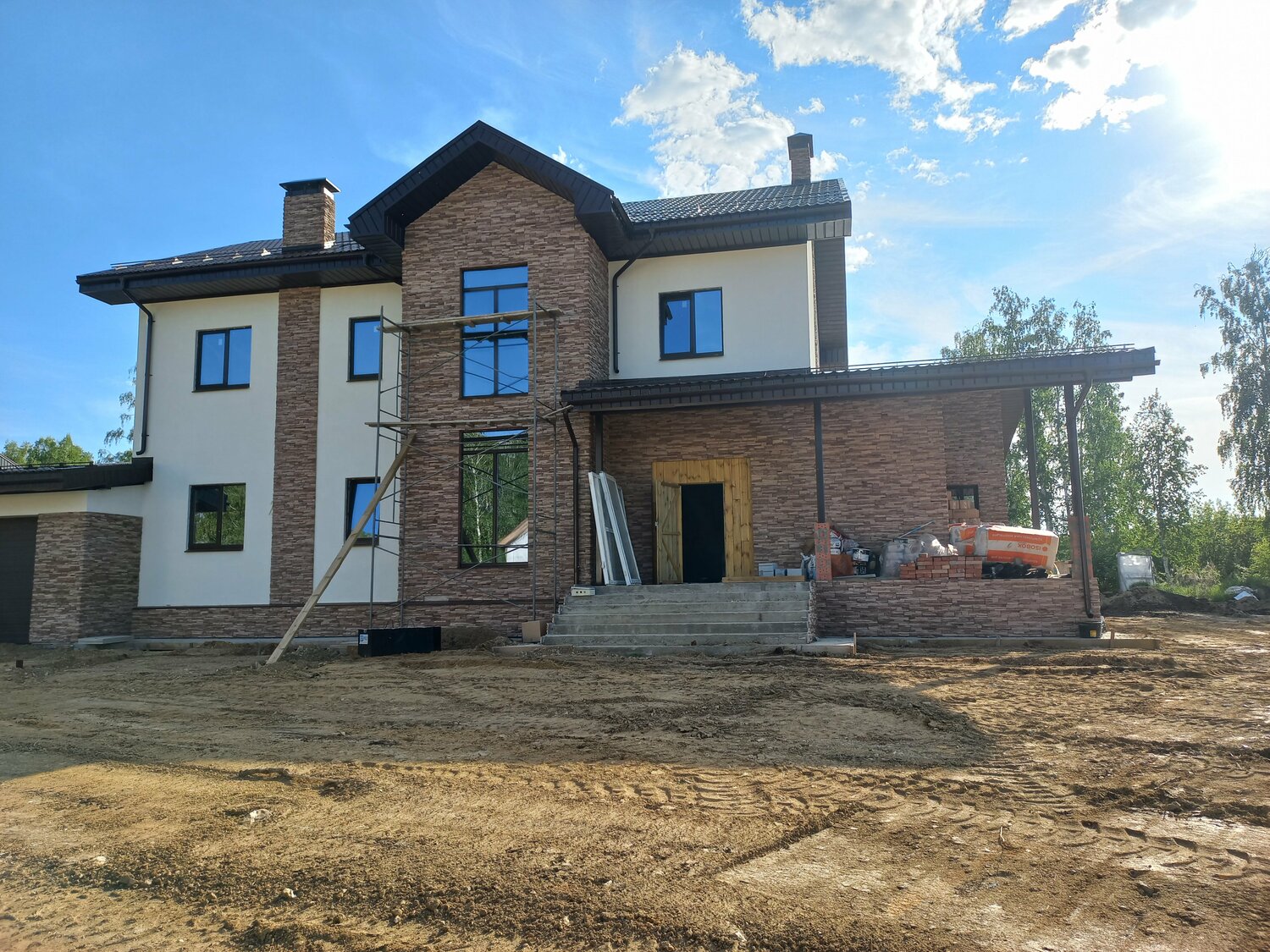 2-х этажный дом из газобетона 448 м2 г. пос. Рощино, Ленобласть